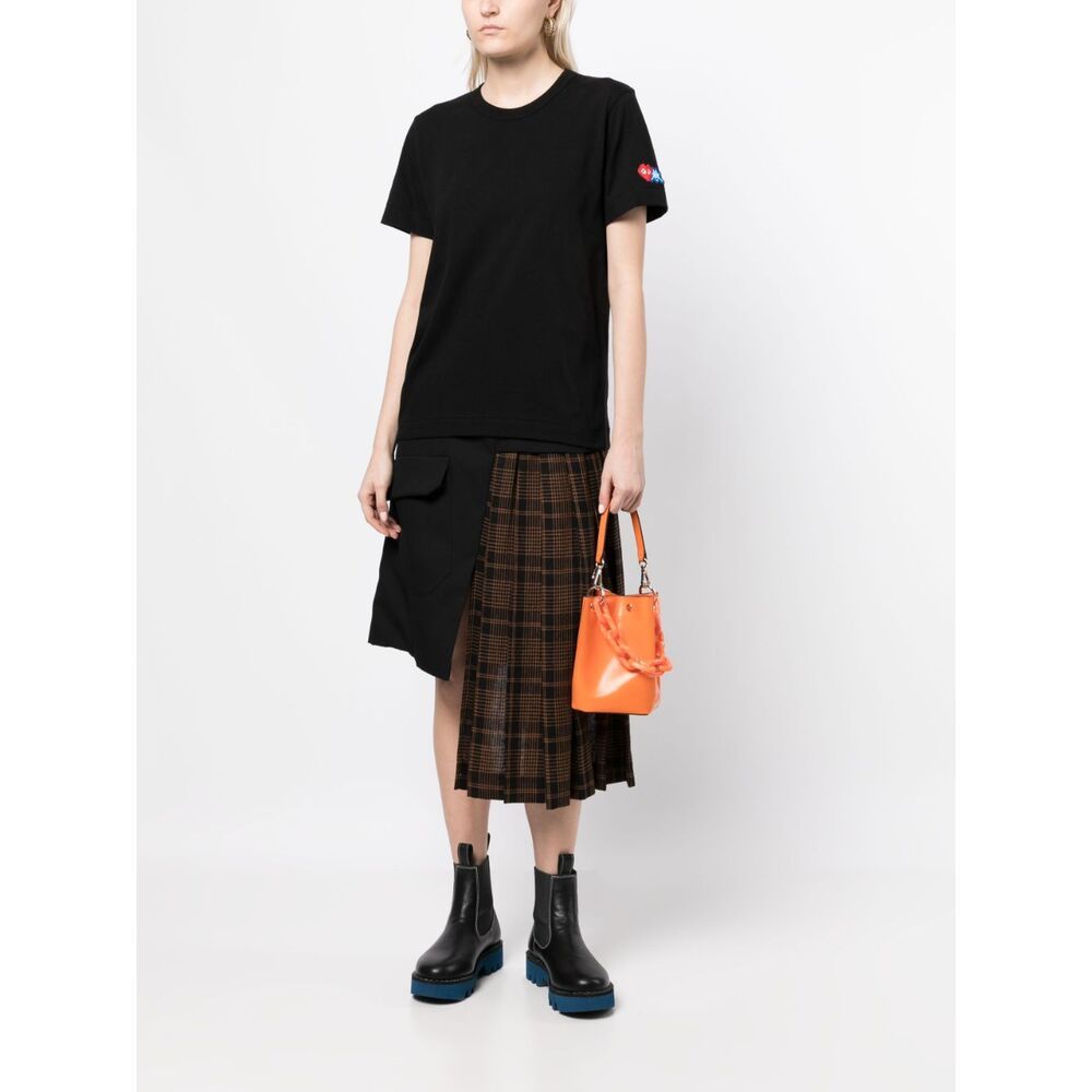 Comme Des Garçons Play Logo Detailed Crewneck T-shirt In Black