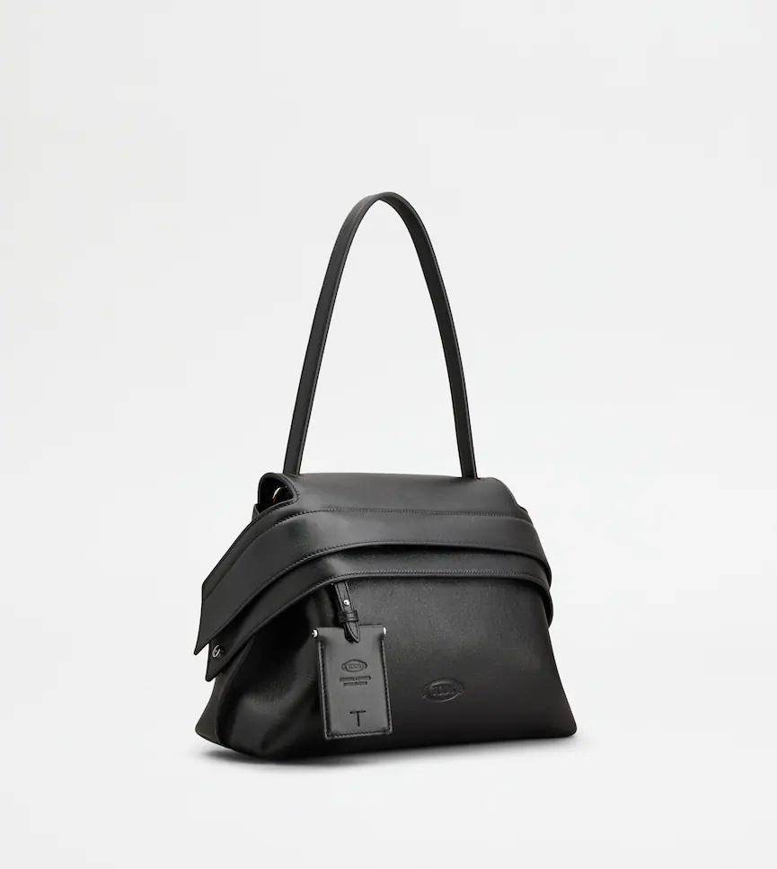 Tod's Wave Small Leather Bag In Black