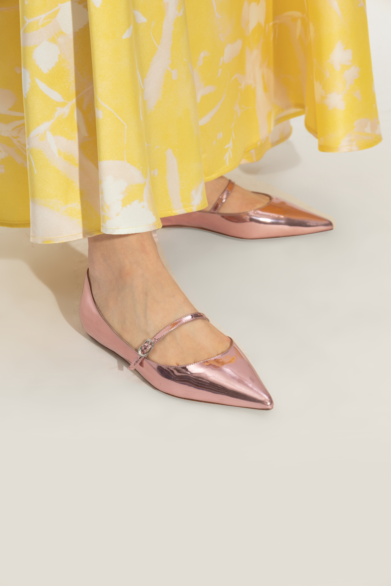 Stuart Weitzman Pointed Ballet Shoes In Pink
