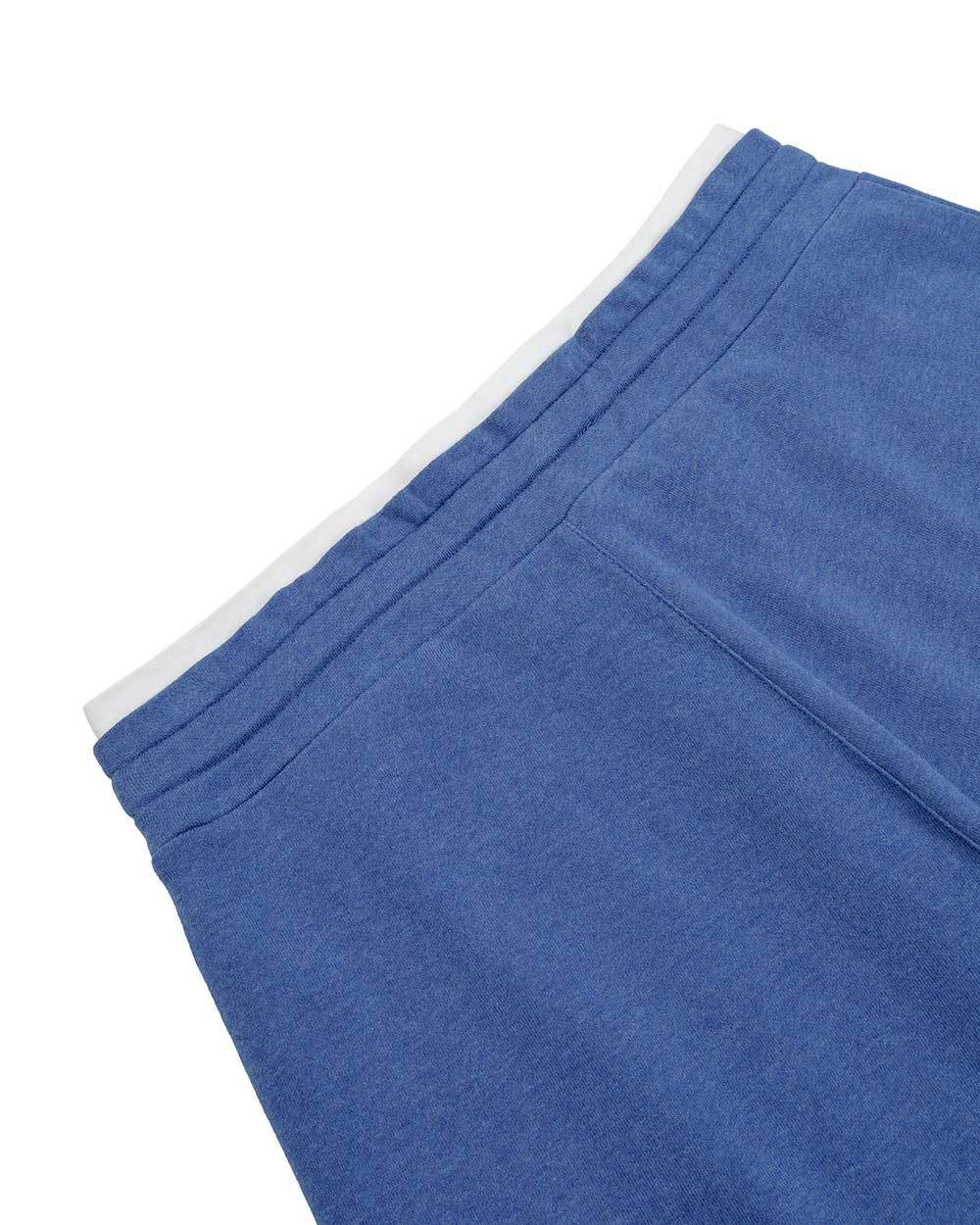 Ea7 Logo Printed Sweatpants In Blue