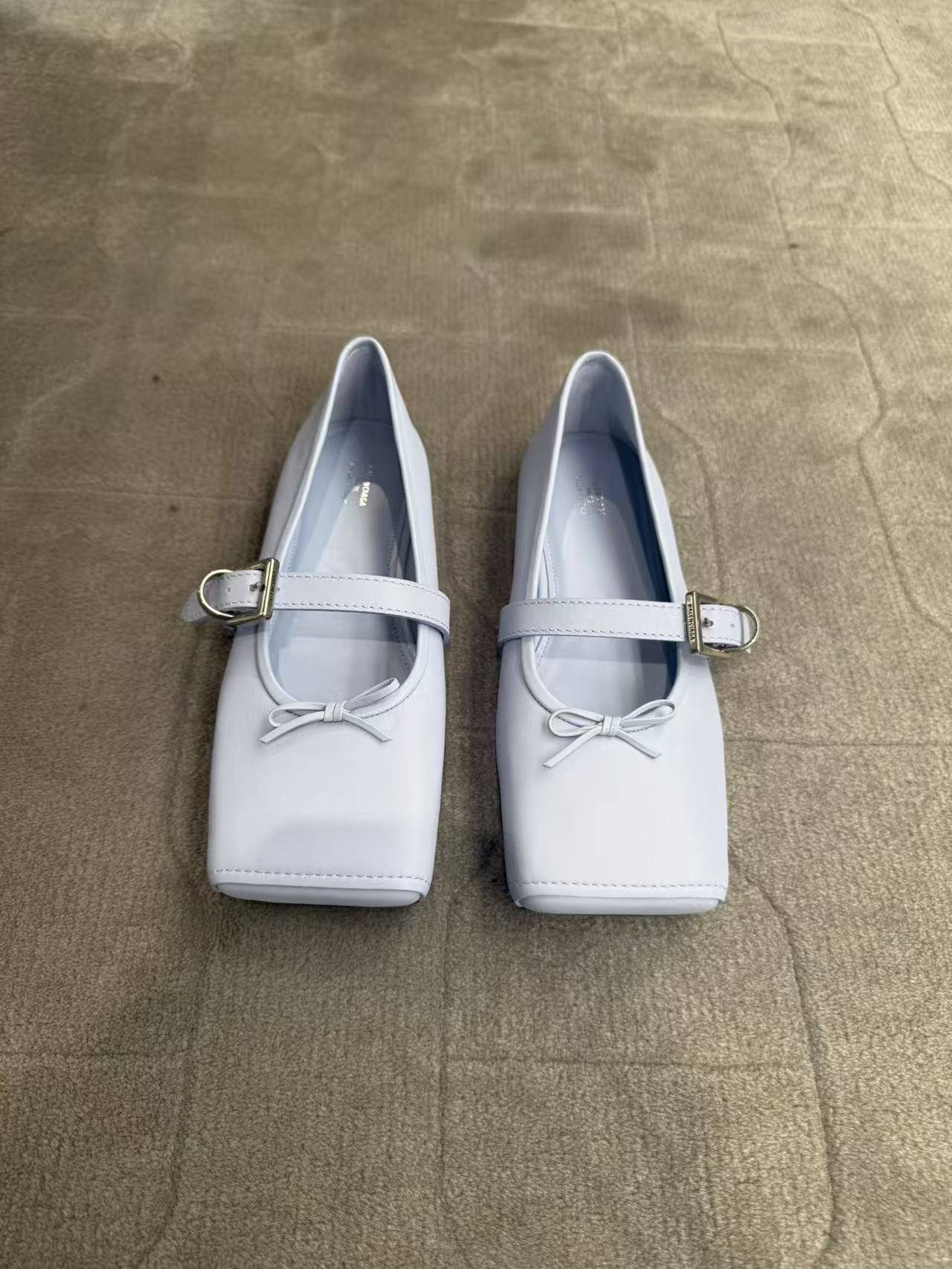 Balenciaga Bel Air Ballet Flats In White