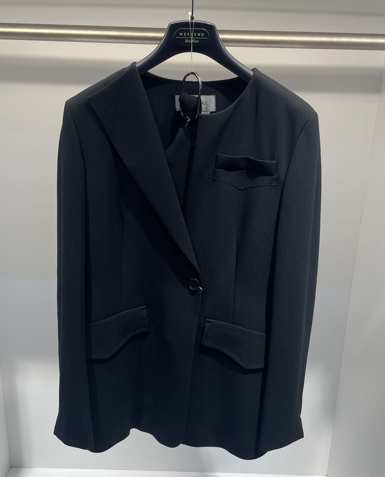 Max Mara Long-sleeved Suit Coat In Black
