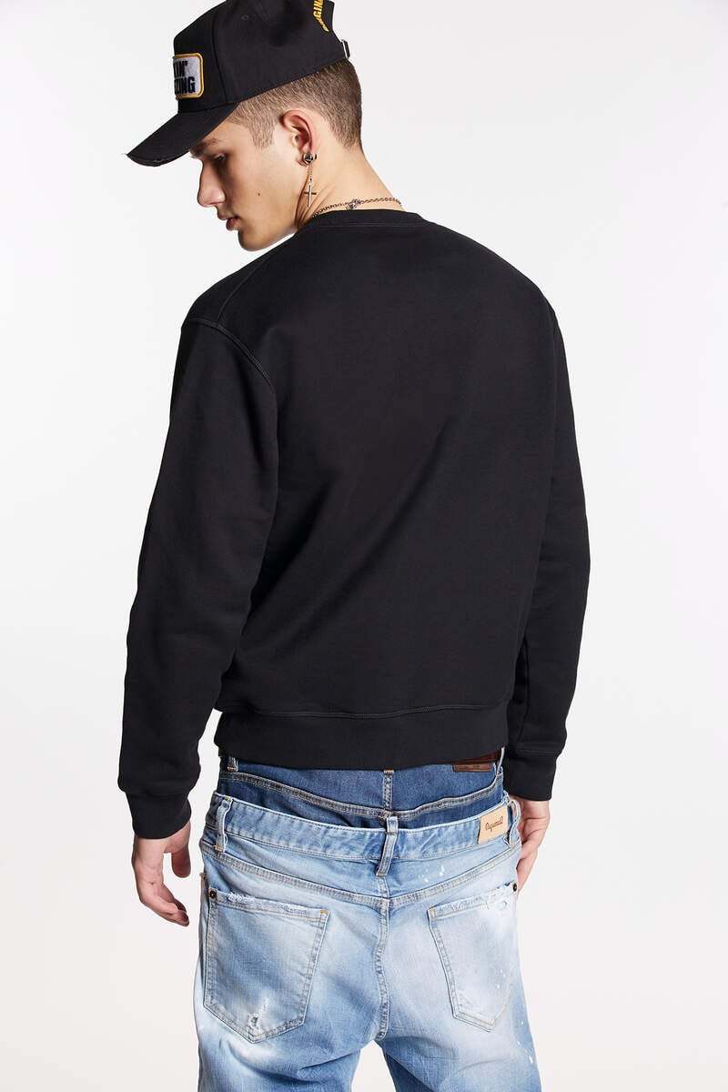 Dsquared2 Logo Printed Crewneck Sweatshirt In Black