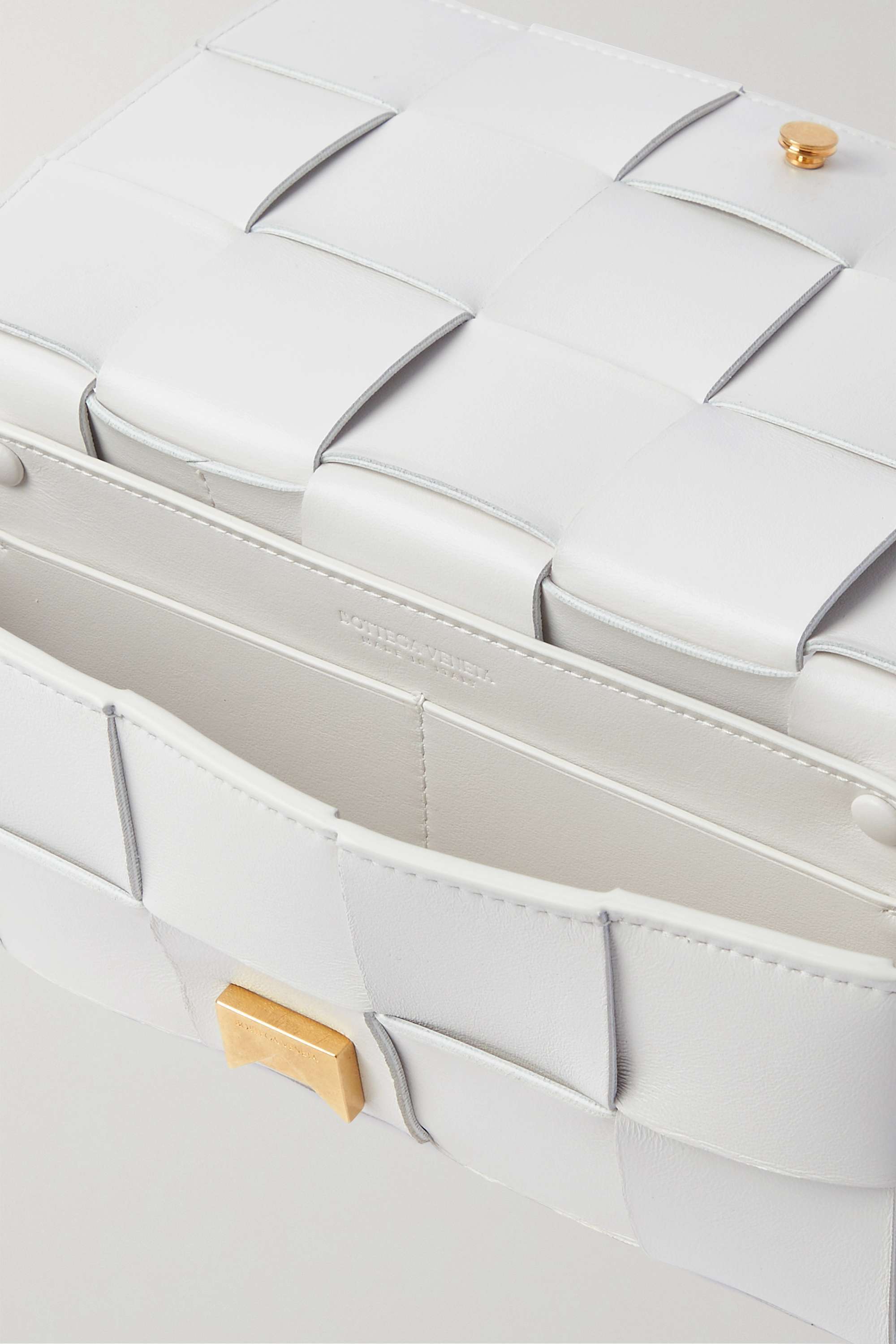 Bottega Veneta Cassette Chain Shoulder Bag In White