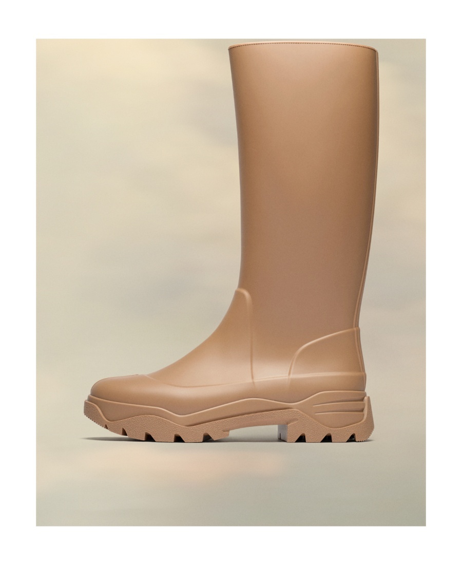 Maison Margiela Tabi Rain Boots In Brown