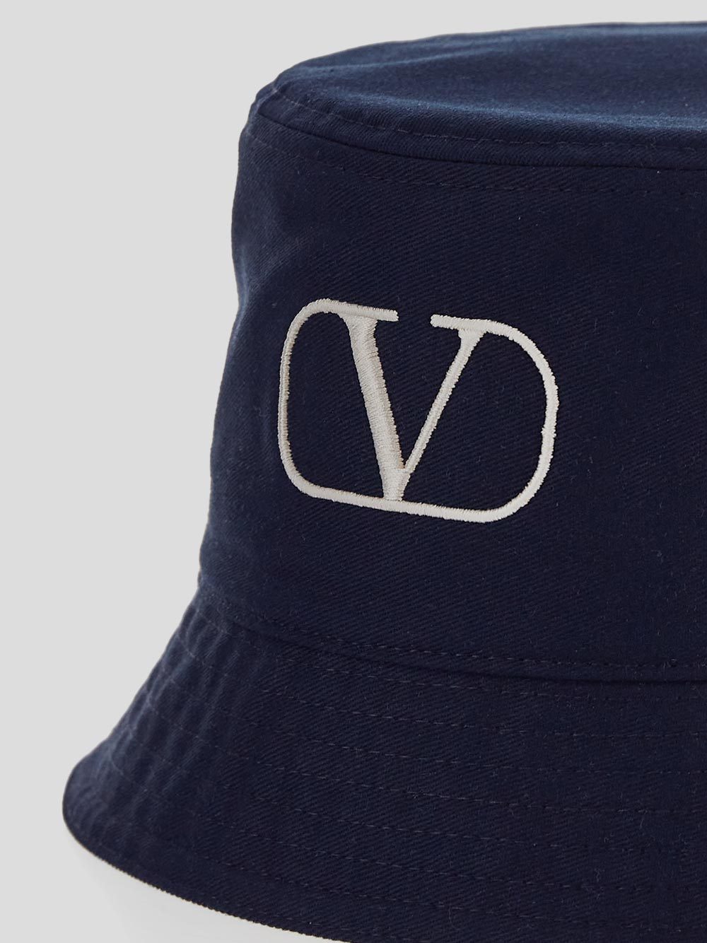 VALENTINO GARAVANI VLOGO BUCKET HAT 