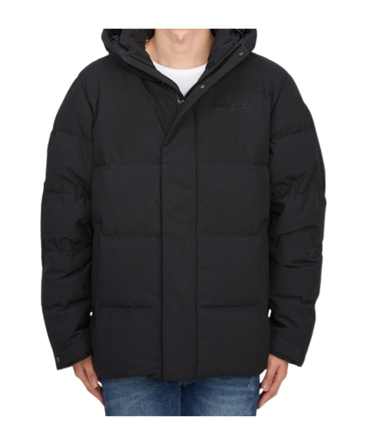 Duvetica Long-sleeved Down Jacket In Black