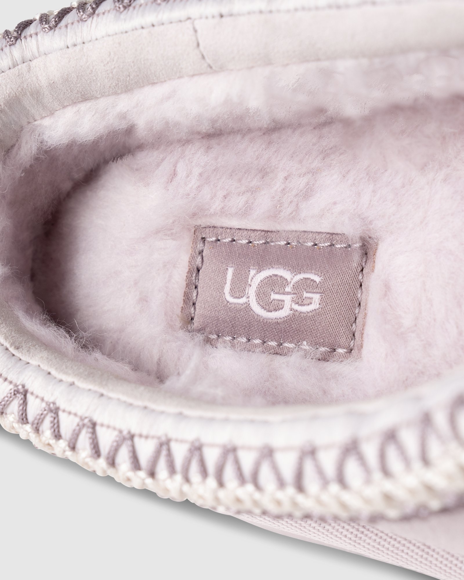 Ugg Bay Slippers Tasman Embroidered Platform Round In Pink