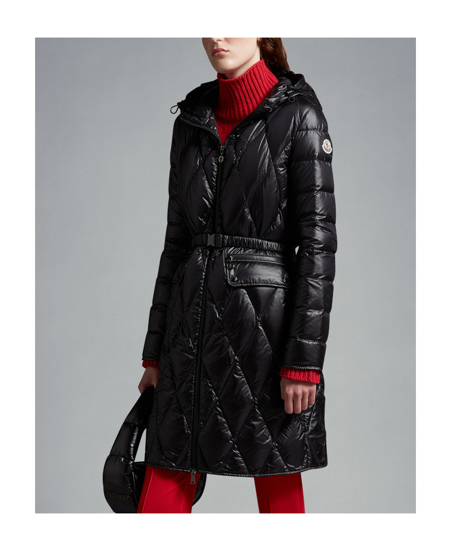 Moncler Serilong Diamond-quilted Puffer Coat In Black