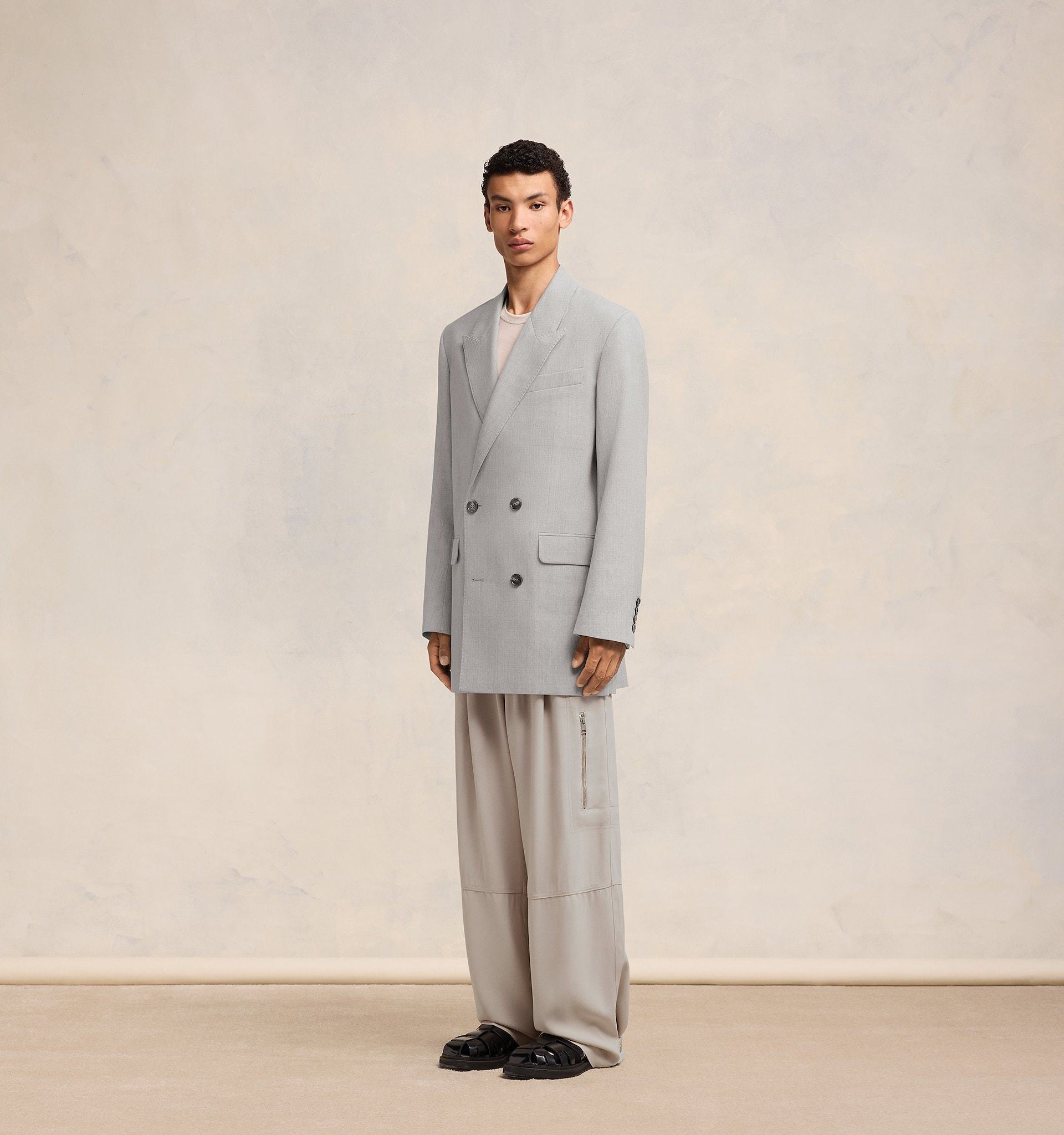 Ami Alexandre Mattiussi Ami Double-breasted Buttoned Blazer In Gray