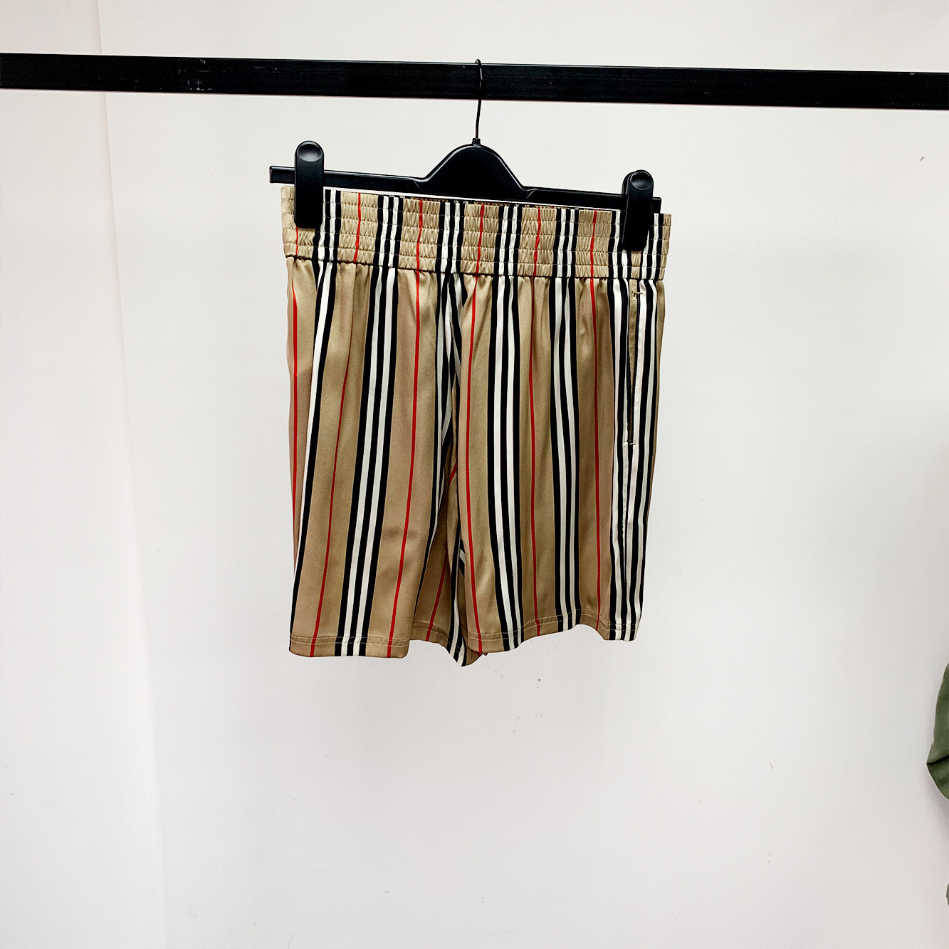 Burberry Icon Stripe Shorts In Nude