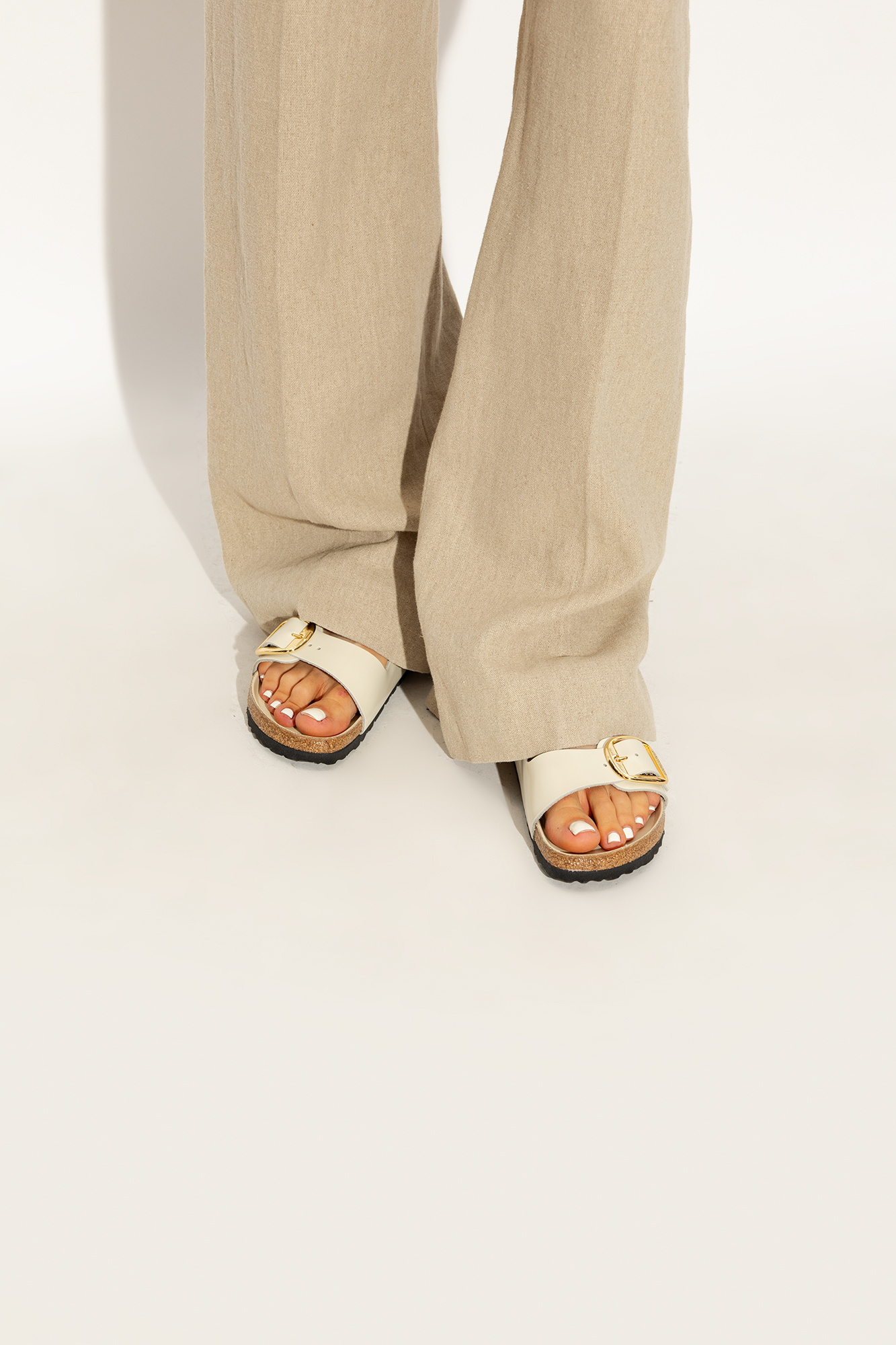 Birkenstock Arizona Big Buckle Leather Slides With Buckle In White