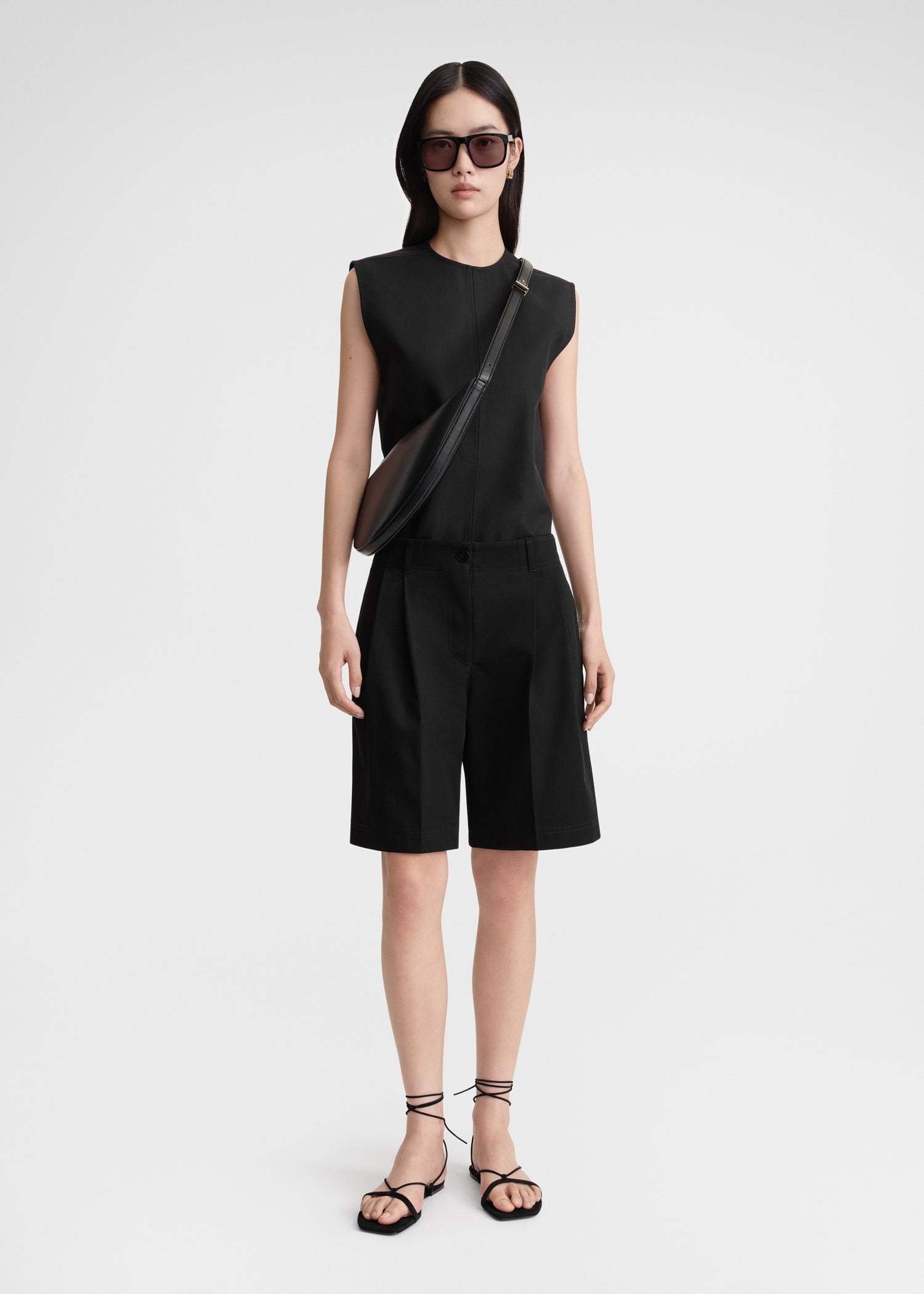 Totême Chiva Twill Shorts In Black