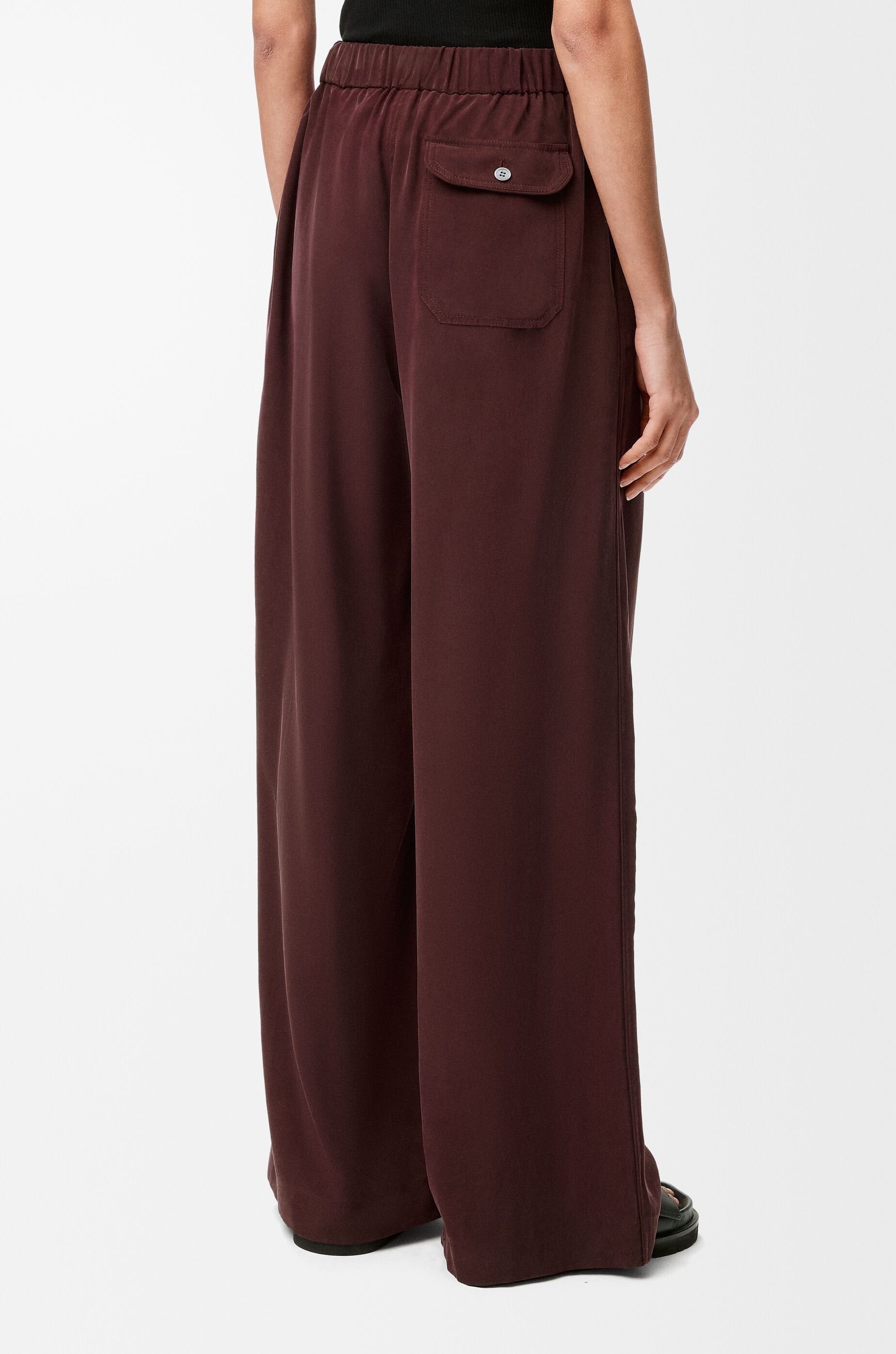 Loewe Womens Burgundy Anagram-logo Gathered-waist Silk-crepe Pyjama Trousers In Brown