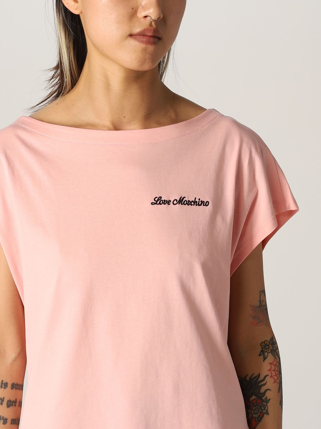 Moschino T-shirt With Round Neck And Short Sleeves In Pink