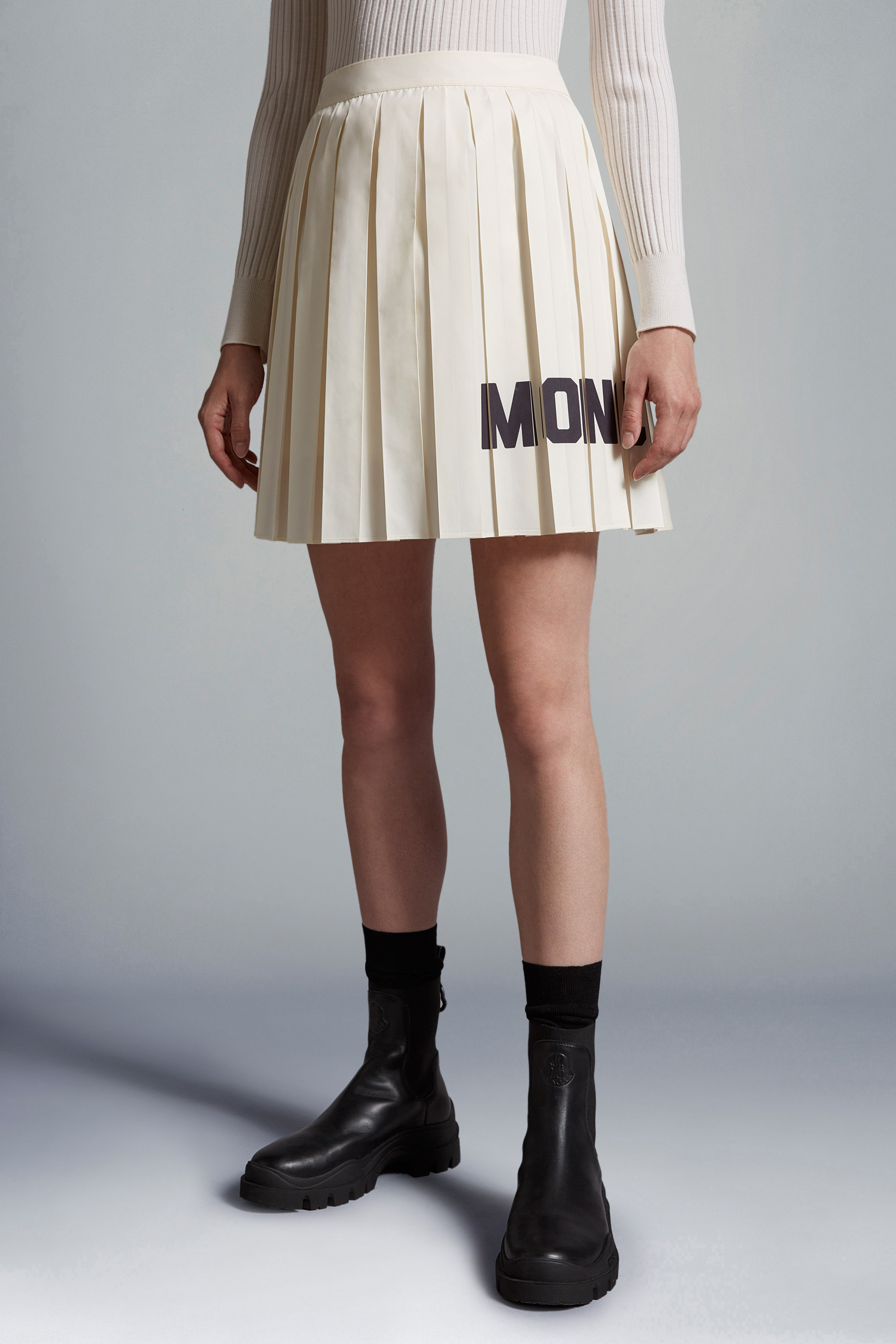 Moncler Pleated Taffeta Skirt In White