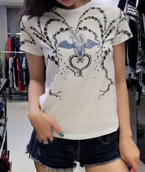 Givenchy Graphic Logo T-shirt In White