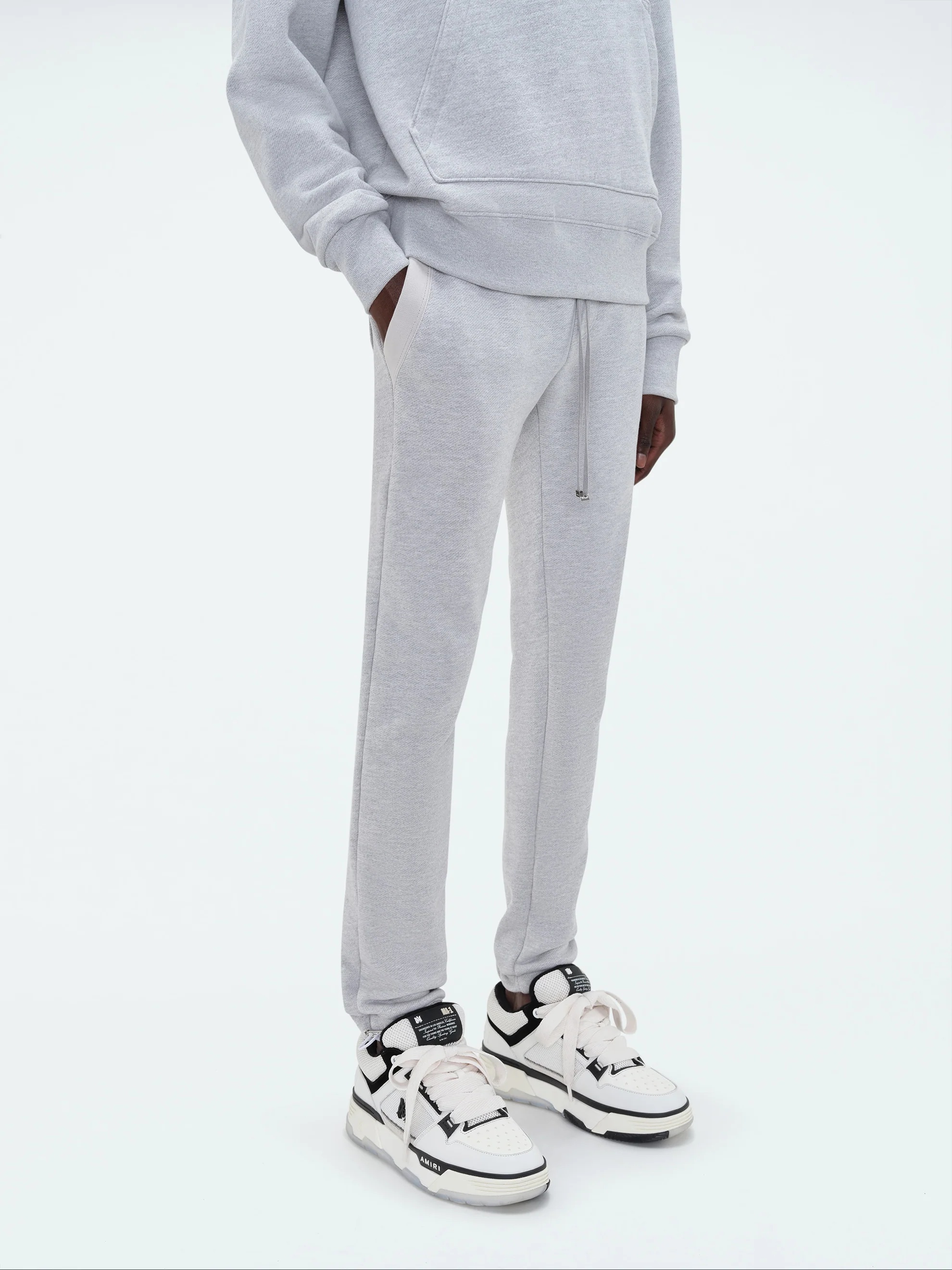 Amiri Logo Embroidered Sweatpants In Gray