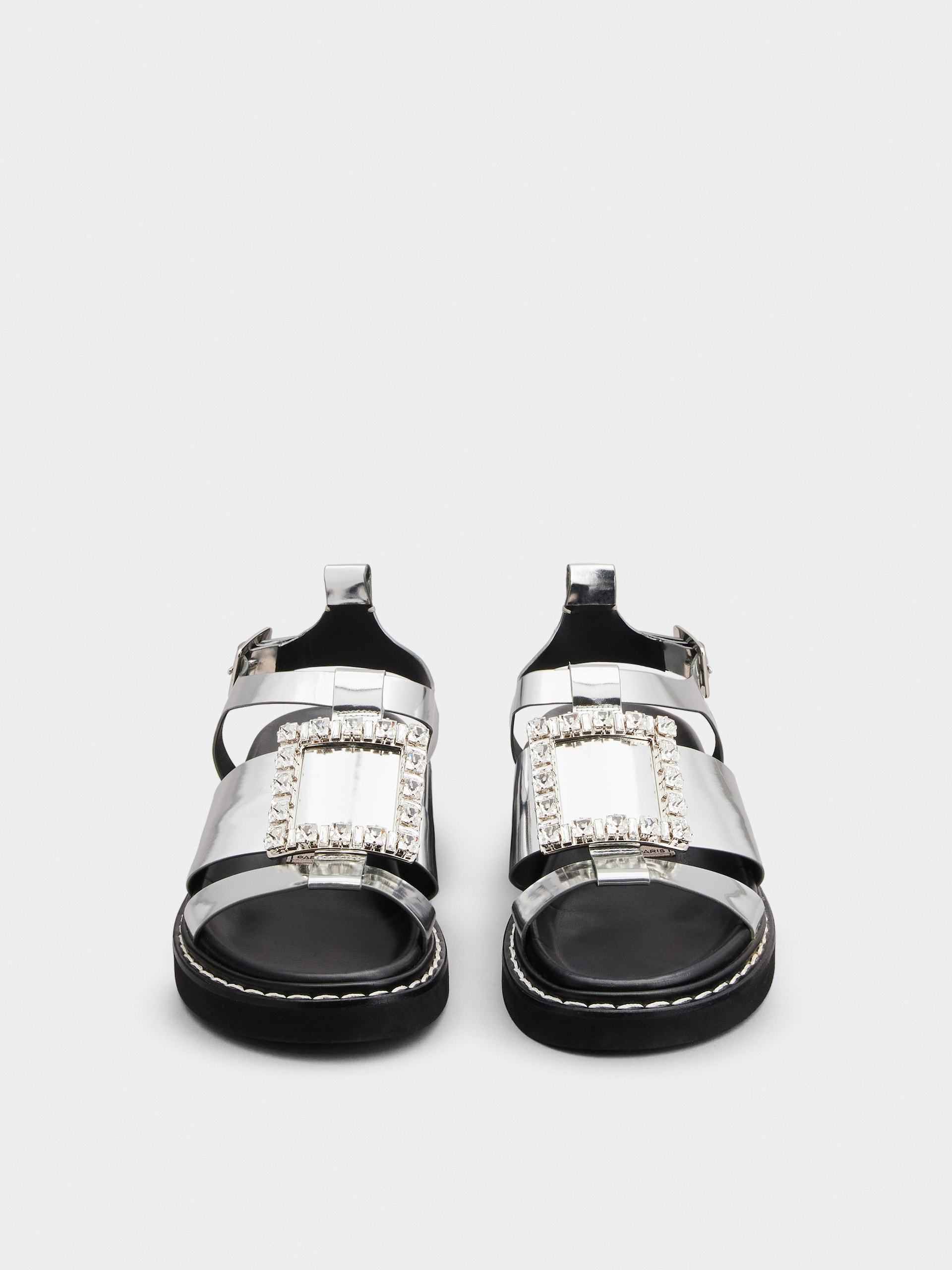 Roger Vivier Open-toed Round-headed Sandals In Black