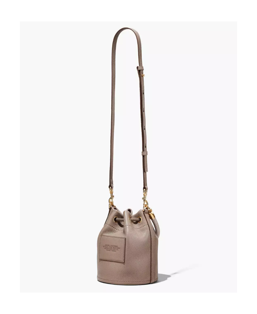 Marc Jacobs Debossed-logo Leather Bucket Bag In Brown
