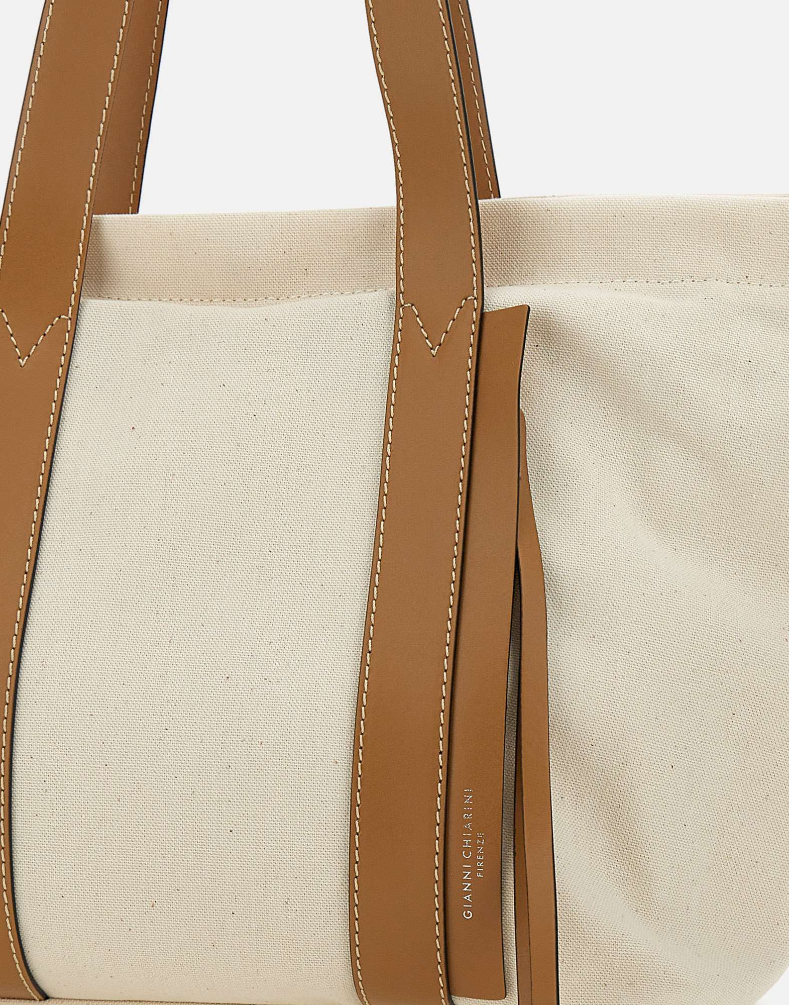 Gianni Chiarini Sarah Canvas Shoulder Bag In Nude