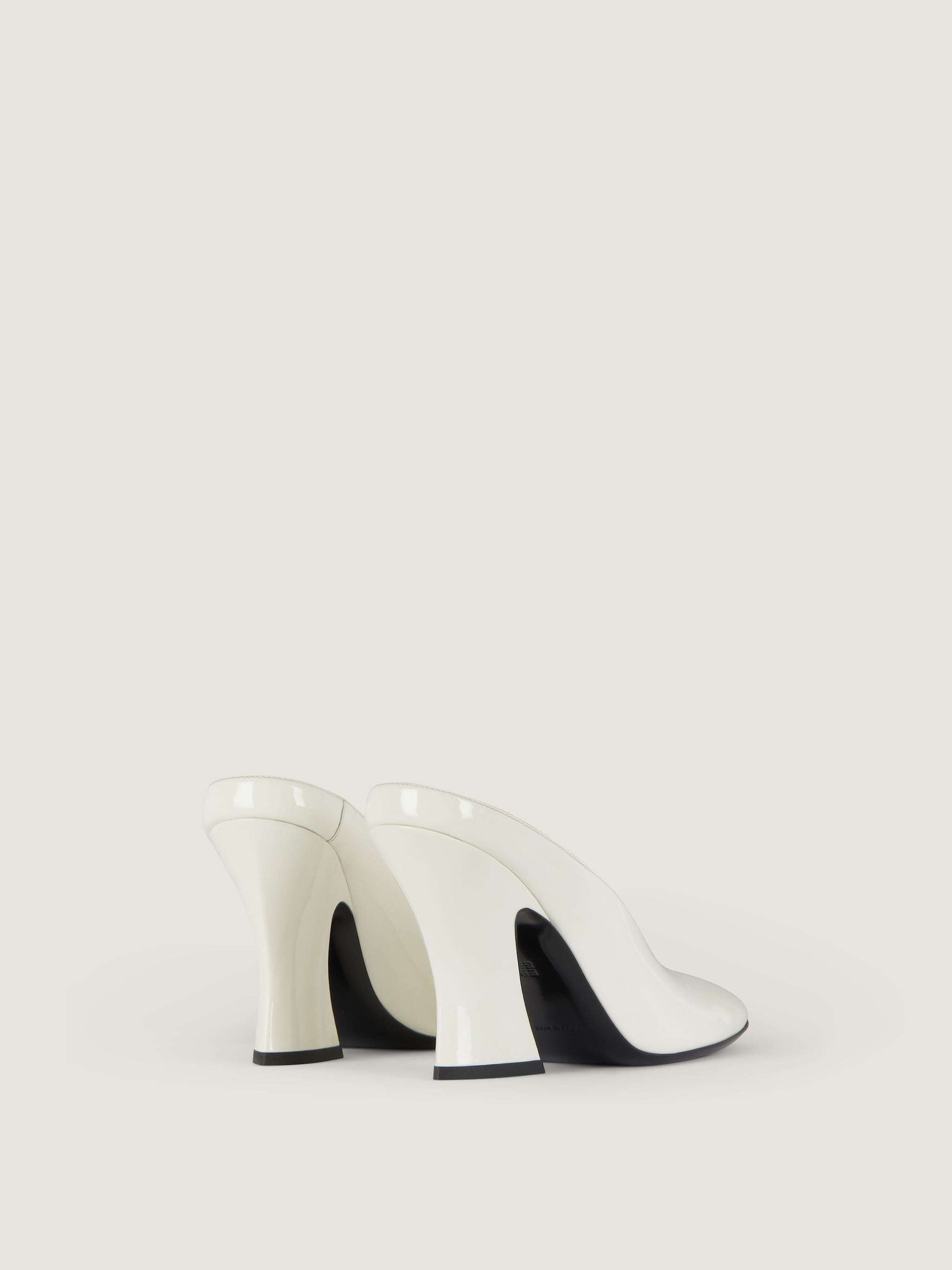 Givenchy Sculpted Heeled Mules In Patent Leather In White