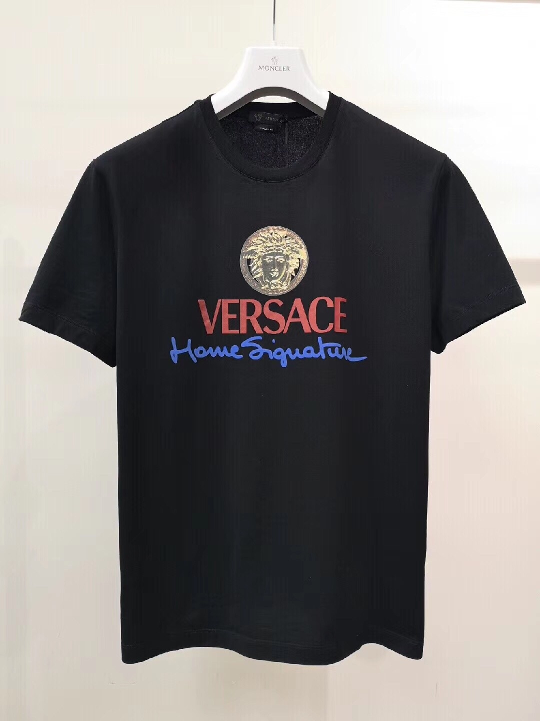 Versace Medusa Logo T-shirt In Black
