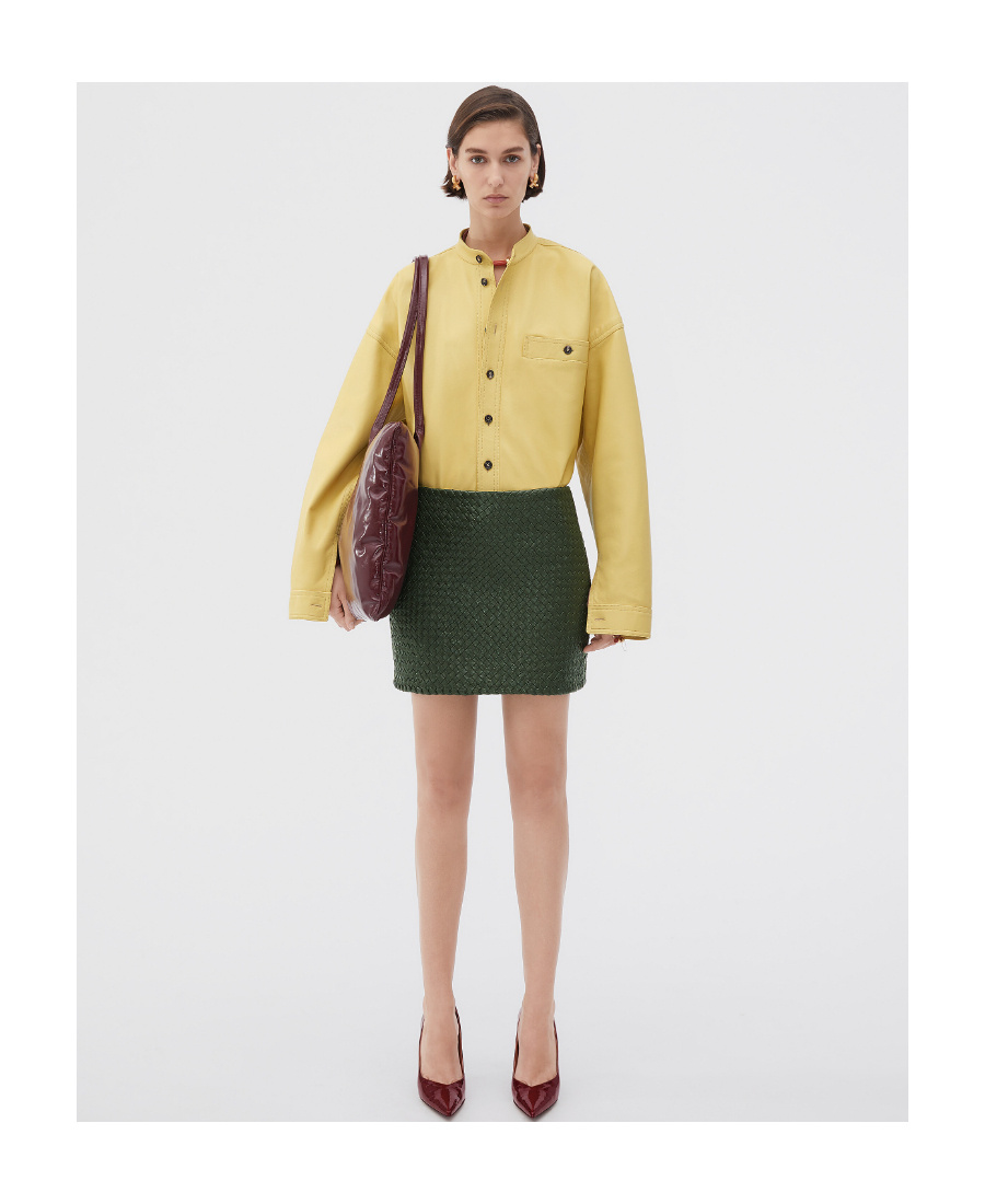Bottega Veneta Green Intrecciato Raffia Mini Skirt For Women In Black