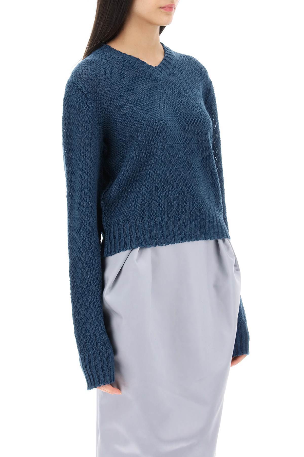 Maison Margiela V-neck Open-knit Jumper In Blue