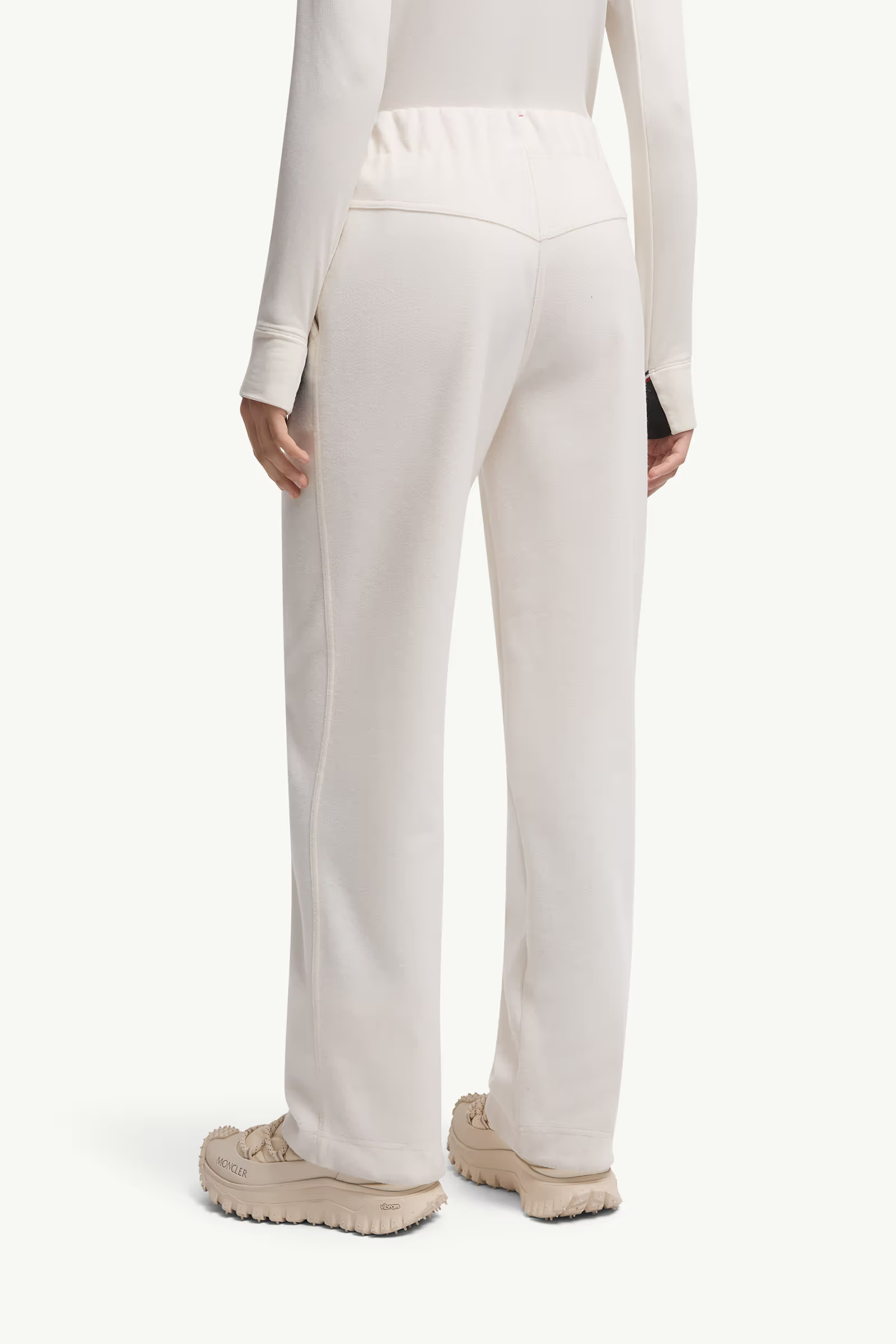 Moncler Logo Sweatpants In Gray