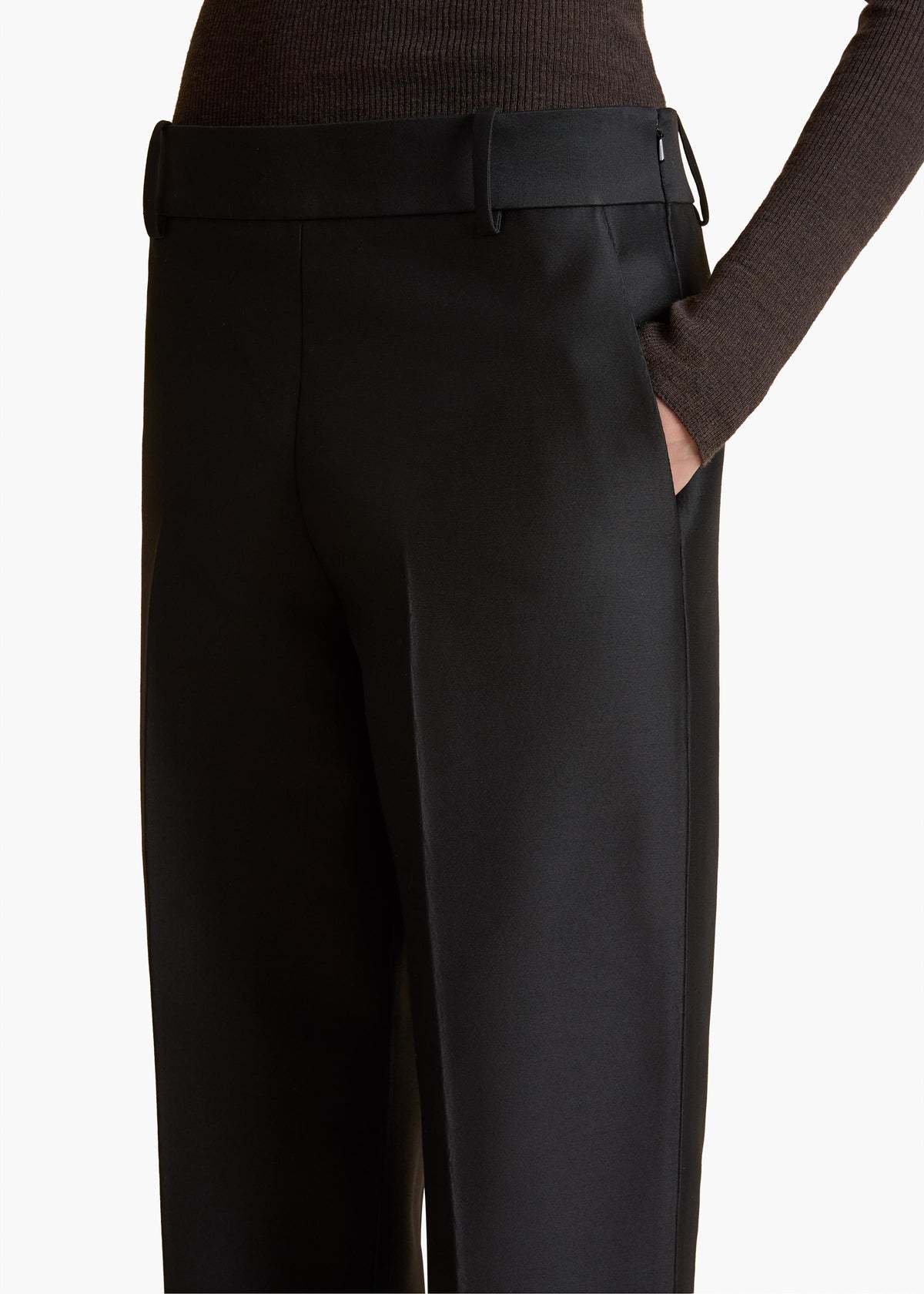 Khaite Pleated Casual Pants In Black