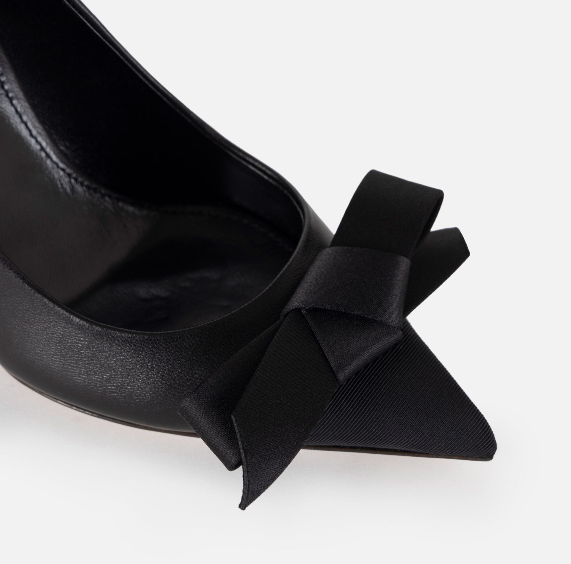 Elisabetta Franchi Scarpe Decollete Con Fiocco In Black