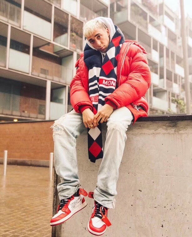 MONCLER COLOR MATCHING SCARF 