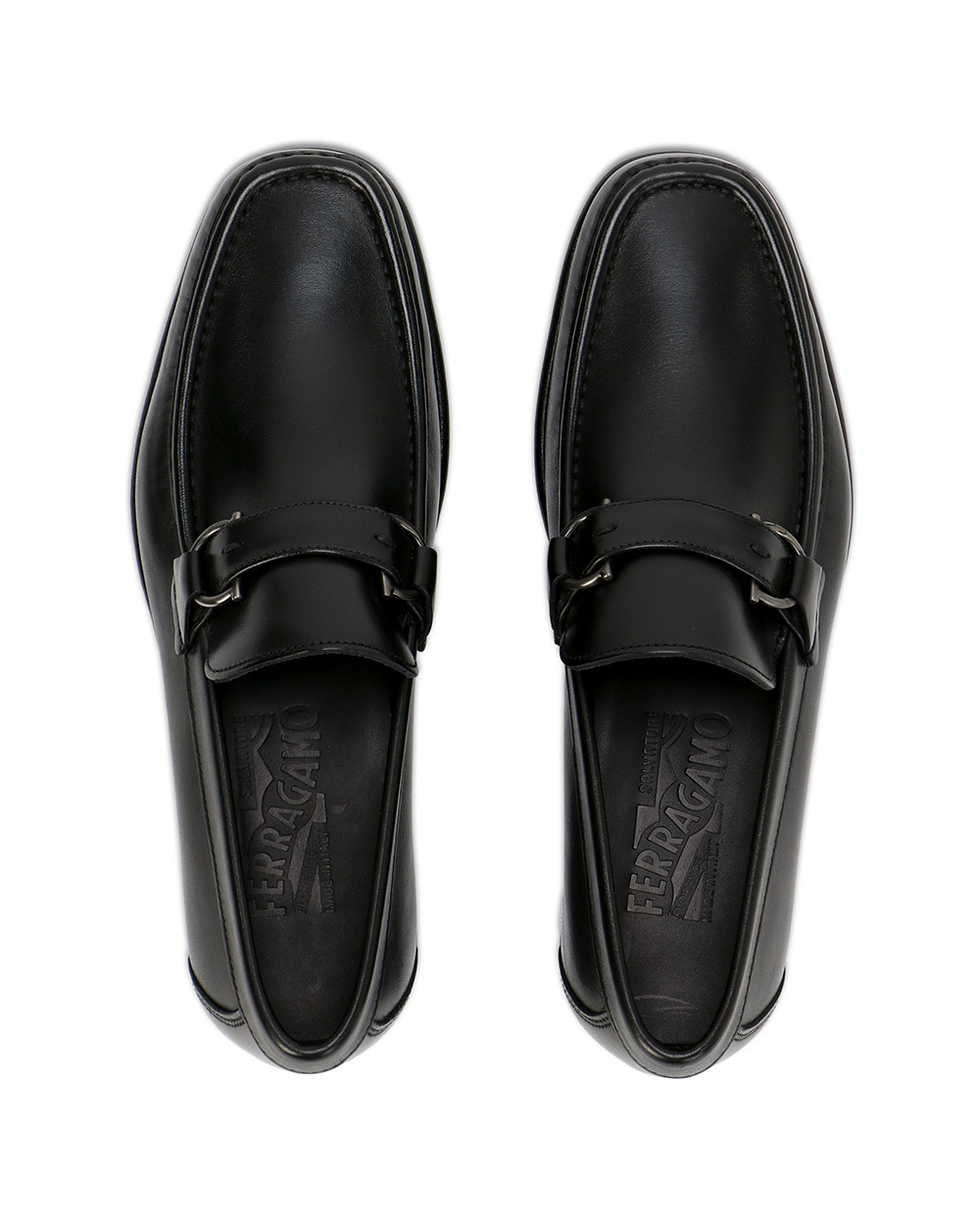 Ferragamo Logo Buckle Business Casual Shoes In Black