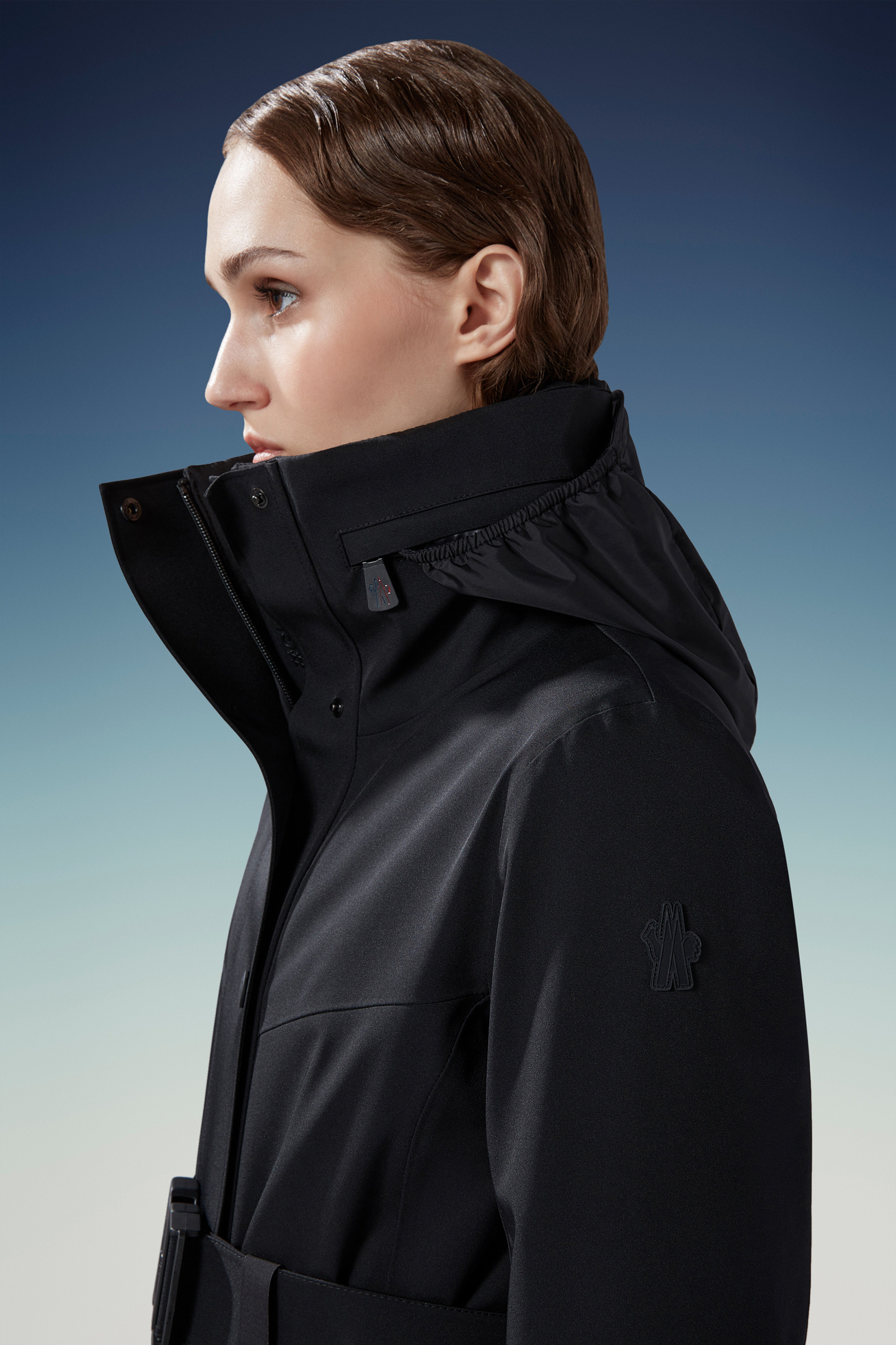 Moncler Hainet Belted Ski Jacket In Black