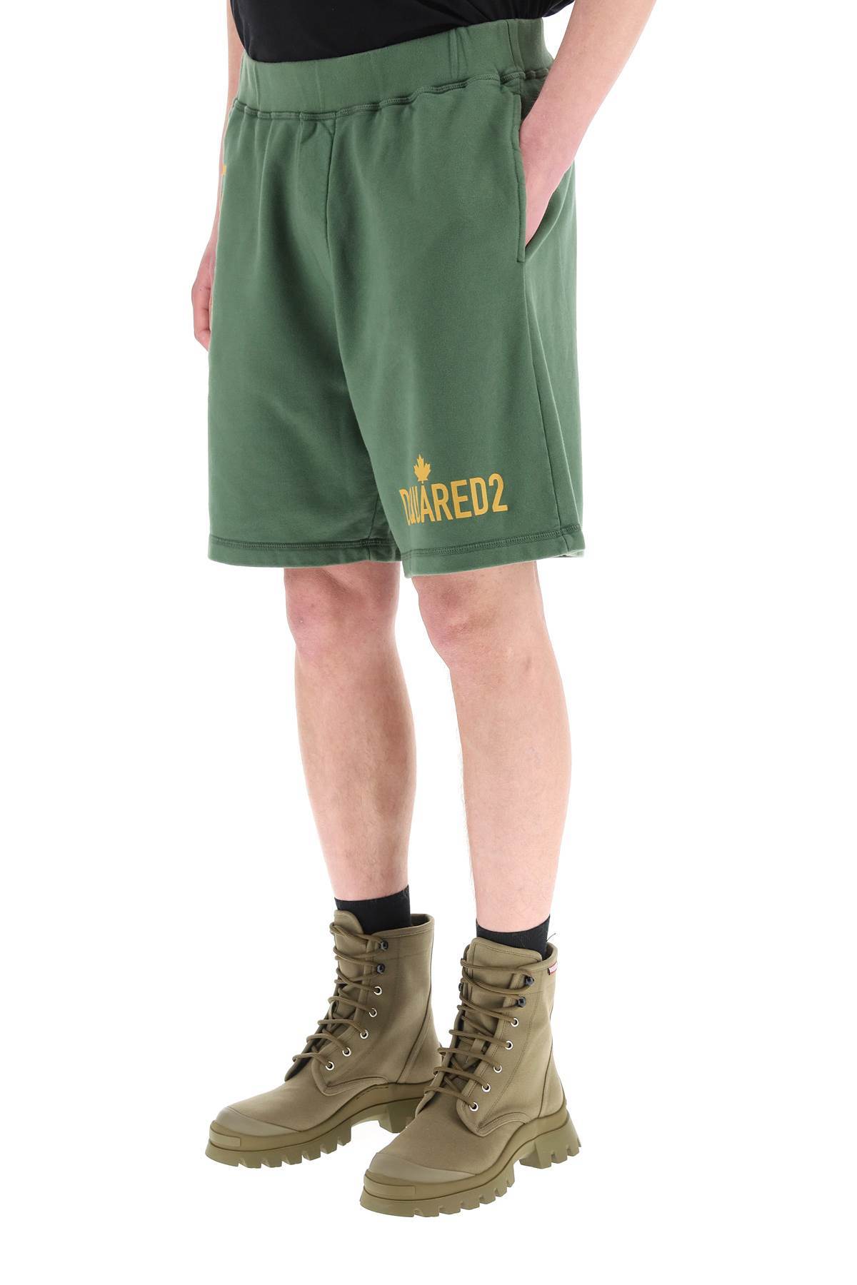 Dsquared2 Logo Print Green Track Shorts In Green