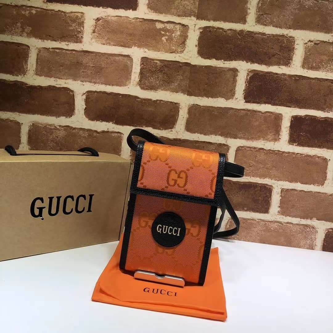 Gucci Off The Grid Gg Supreme Phone Pouch In Multicolor