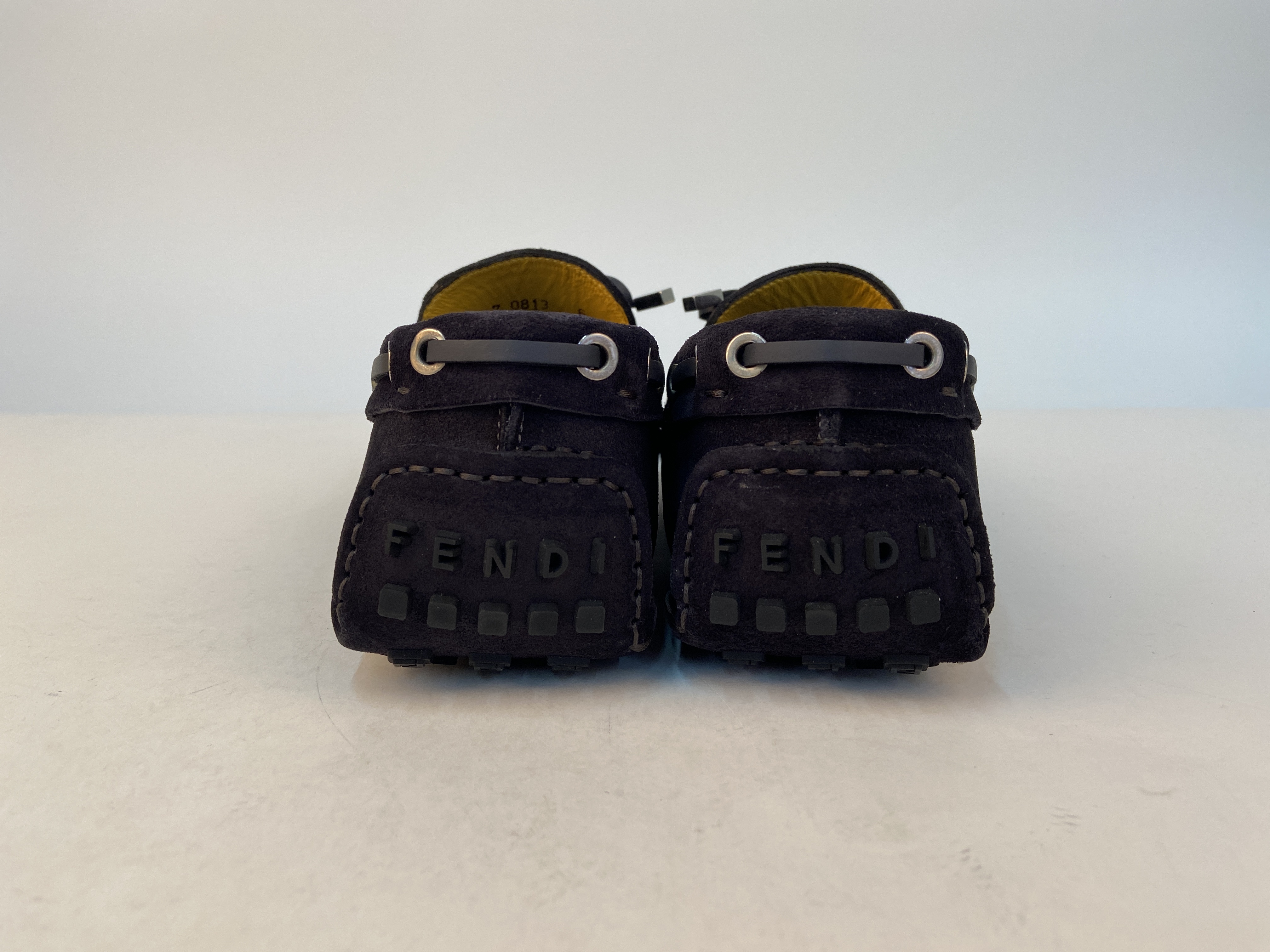 Fendi Flat-soled Casual Shoes In Black