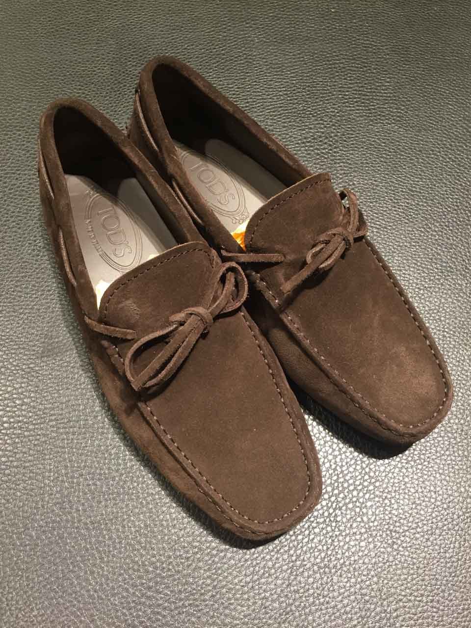 Tod's Gommino Suede Loafers In Black