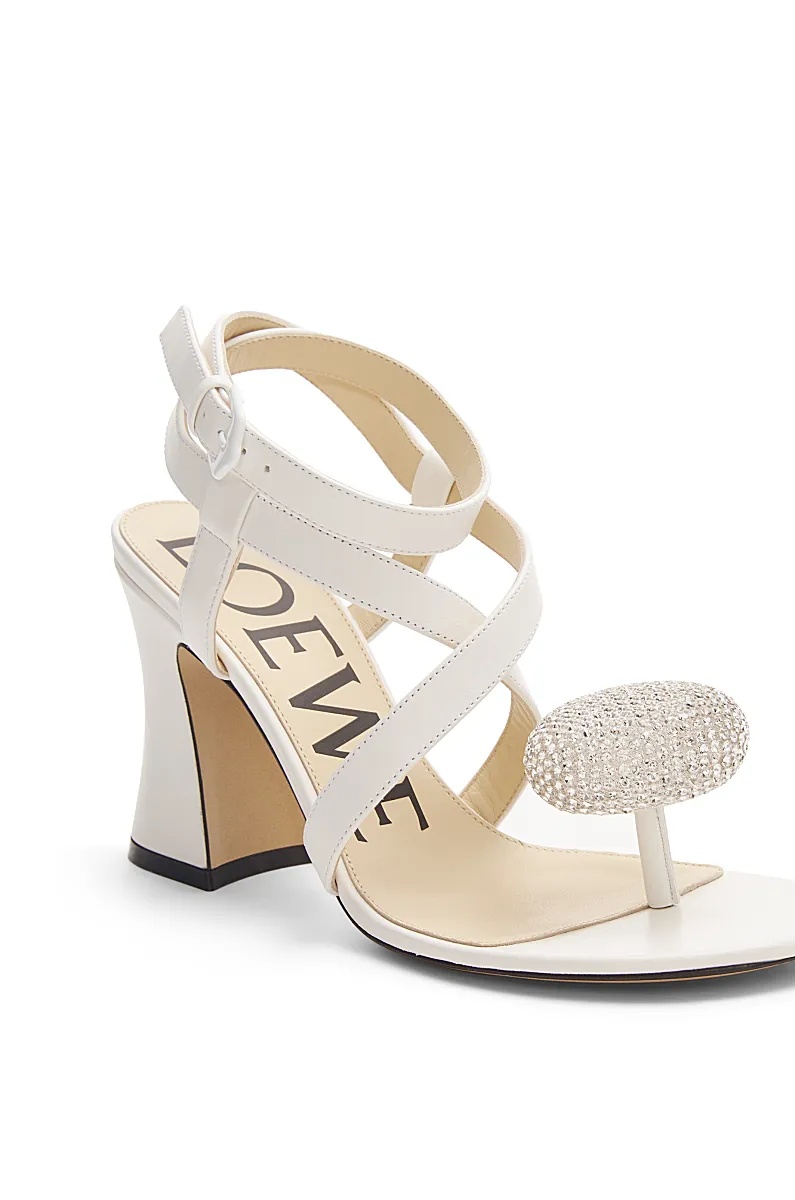 Loewe Calle Pebble Sandal In Lambskin And Rhinestones In White
