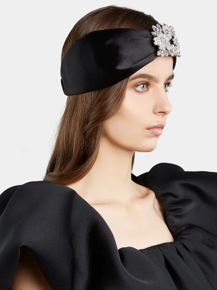 Roger Vivier Rv Bouquet Strass Headband In Black
