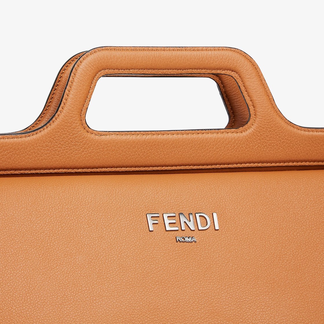 Fendi Logo-lettering Leather Duffle Bag In Brown