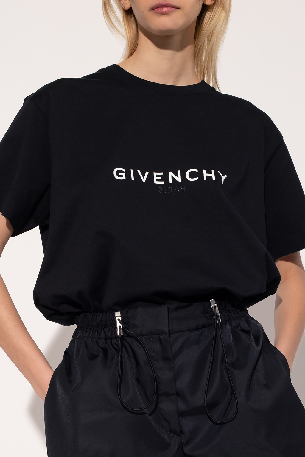 Givenchy Black Logo Printed Round-neck T-shirt In Black