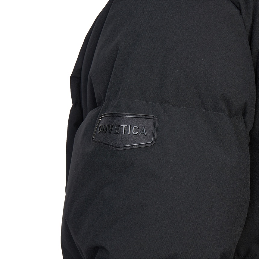 Duvetica Long-sleeved Hooded Down Jacket In Black