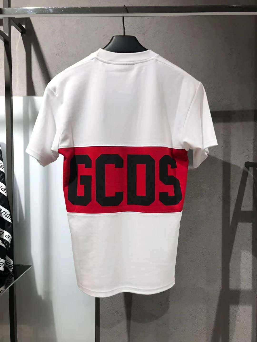 GCDS LOGO-PRINT T-SHIRT