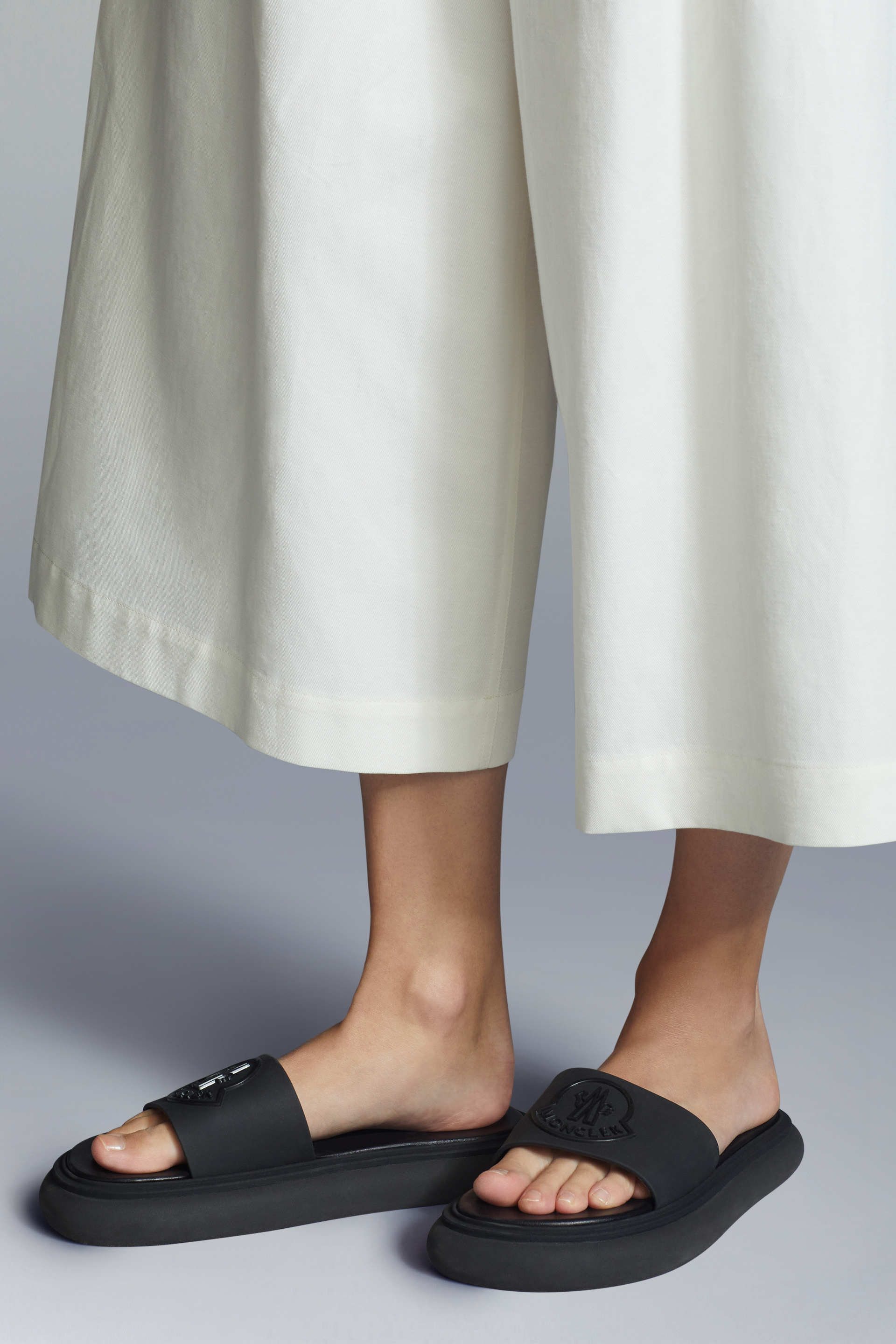 MONCLER JEANNE LOGO-EMBOSSED SLIDES