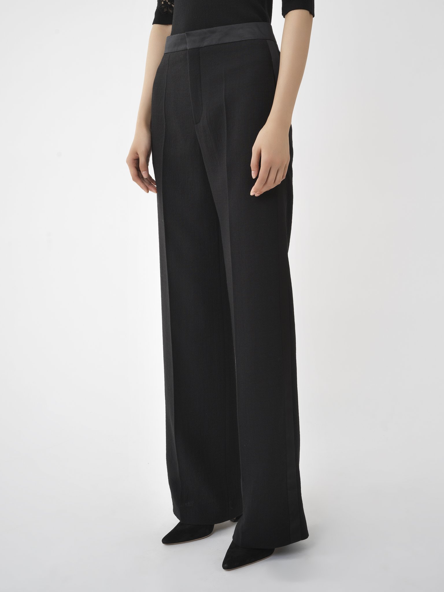 Shop Chloé Straight-leg Trousers In Black