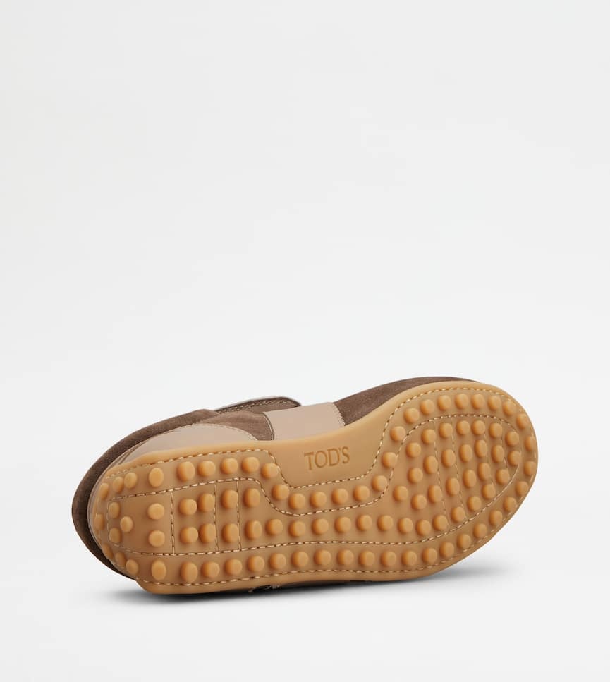 Tod's Panelled Sneakers In Brown