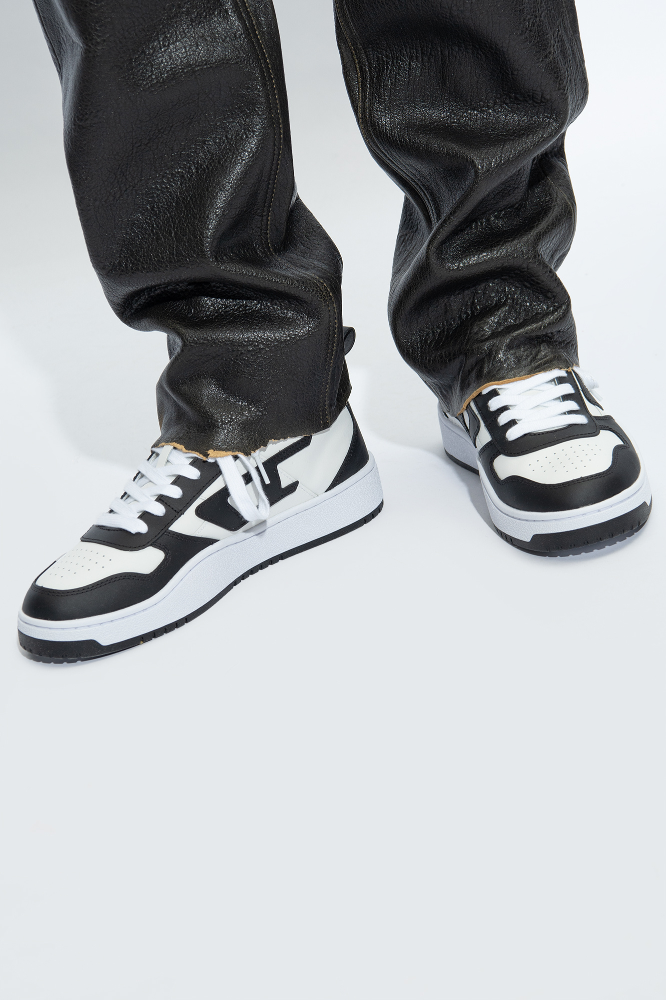 Diesel S-ukiyo V2 Leather Sneakers In White