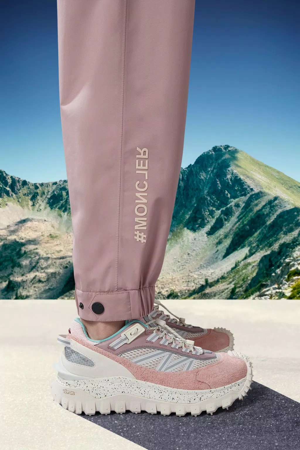 Moncler Elasticated-waist Tapered Track Pants In Pink